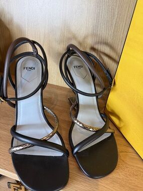 Fendi Black and Brown Leather Strappy Heeled Sandals with Snakeskin Accent